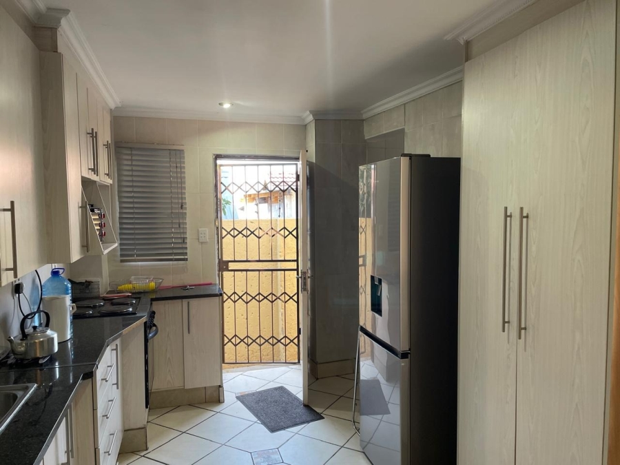 3 Bedroom Property for Sale in Tlhabane West North West